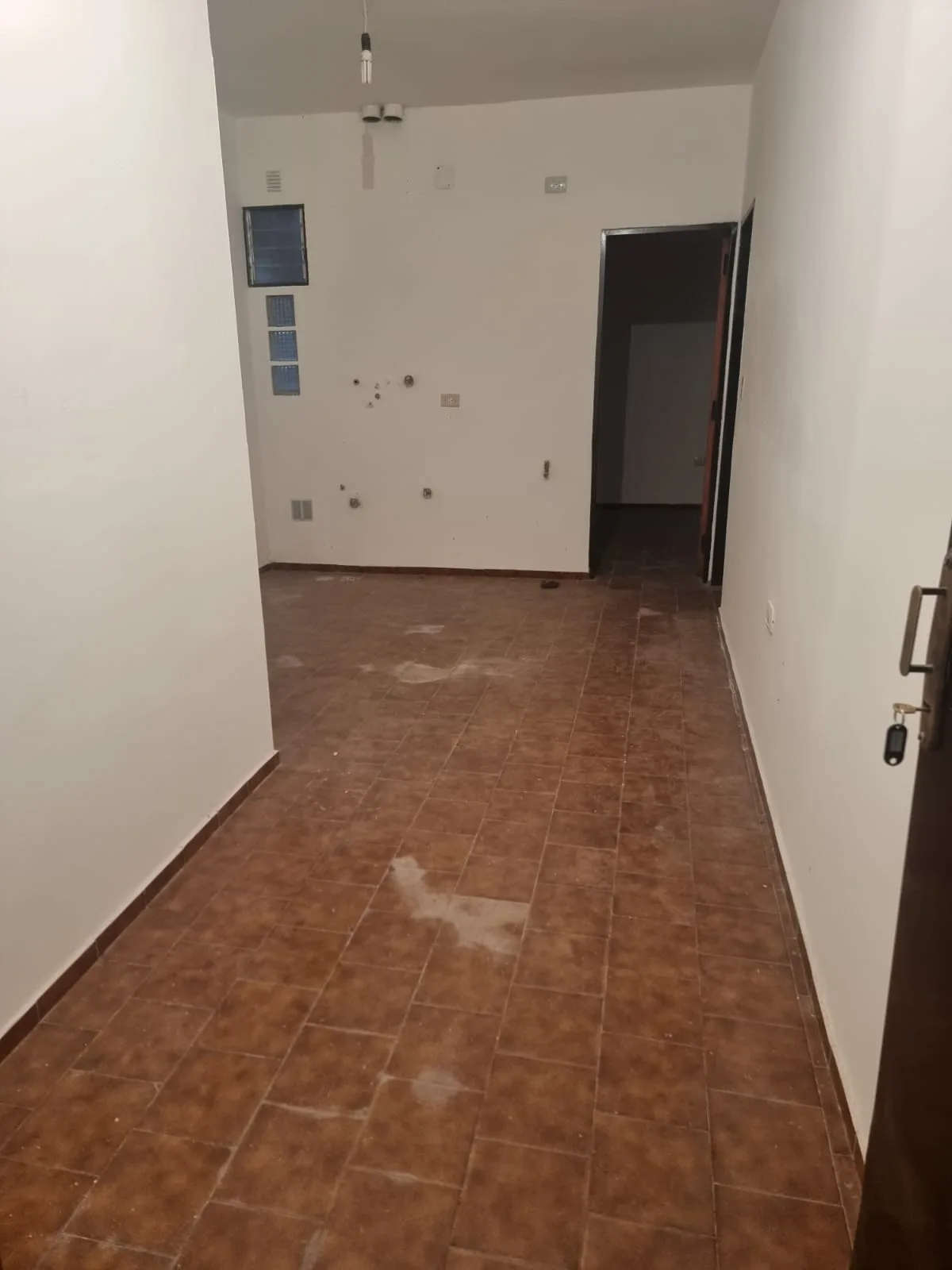ALQUILER - OFICINA/CONSULTORIO/DEPOSITO — foto 1