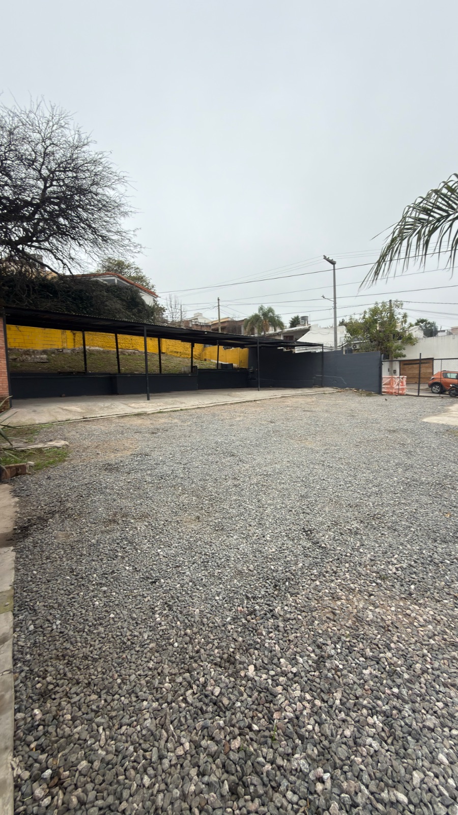 AMPLIO ESPACIO PARA ACTIVIDAD COMERCIAL EN ALQUILER — foto 3