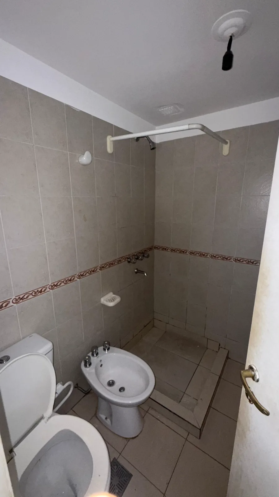 ALQUILER - DUPLEX 2 DORMITORIOS - B° LOMAS DE SAN MARTIN — foto 4