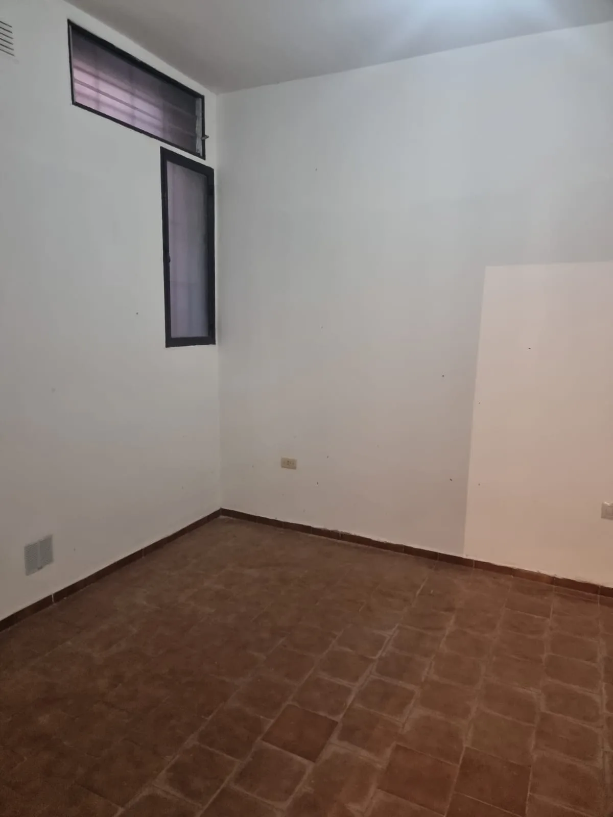 ALQUILER - OFICINA/CONSULTORIO/DEPOSITO — foto 3