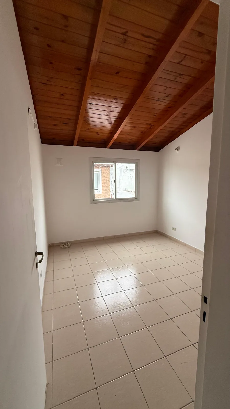 ALQUILER - DUPLEX 2 DORMITORIOS - B° LOMAS DE SAN MARTIN — foto 3