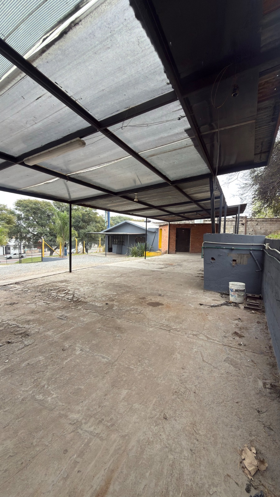 AMPLIO ESPACIO PARA ACTIVIDAD COMERCIAL EN ALQUILER — foto 6